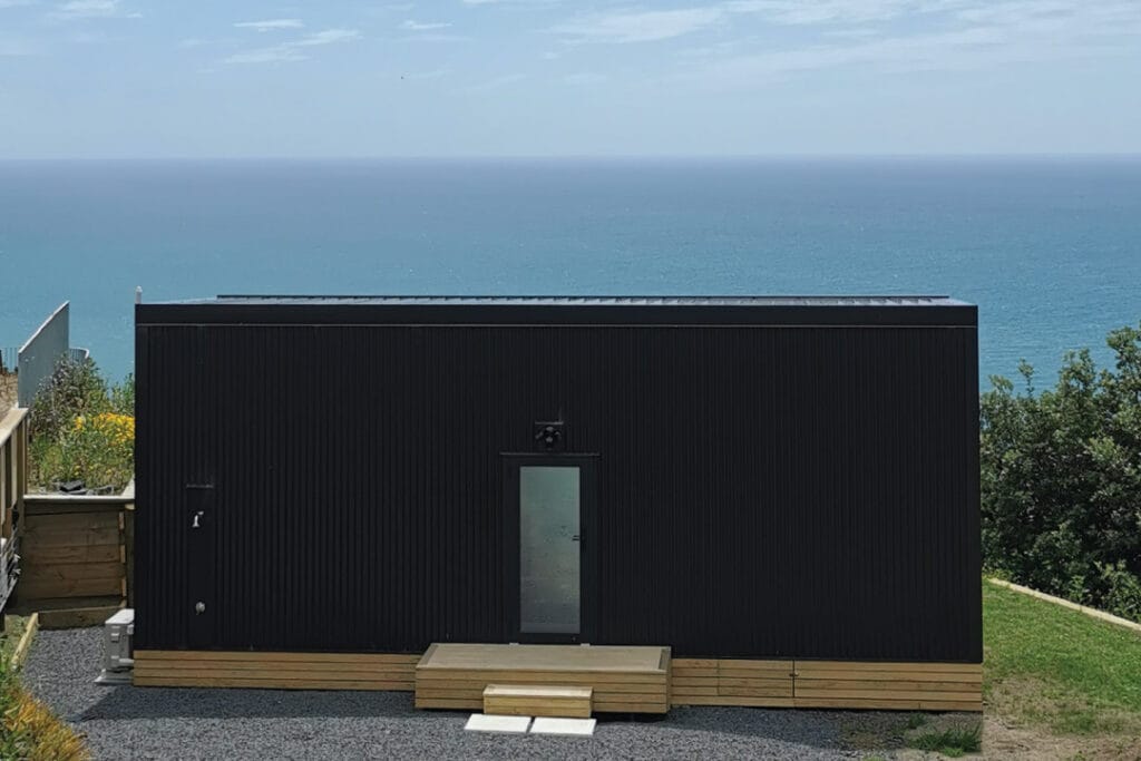 Tasman XL by Fox Cabins clad in Thermory Nordic Pine